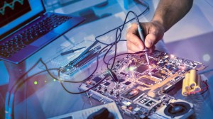 دوره آموزشی متخصص الکترونیک